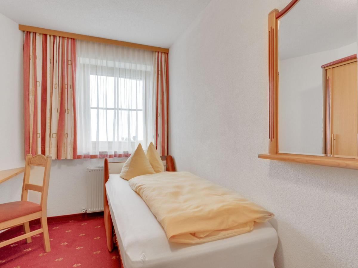 Quaint Apartment In Hainzenberg Near Horbergbahn Exterior foto
